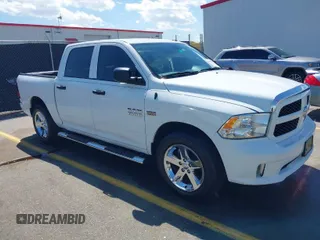 2017 Ram 1500 Express z VIN 3C6RR6KT5HG591934, wystawiony jako IAAI lot #41866623 z przebiegiem 88 183 mil mil oraz . Historia ofert i sprzedaży dostępna na DreamBid. Obrazek 1.