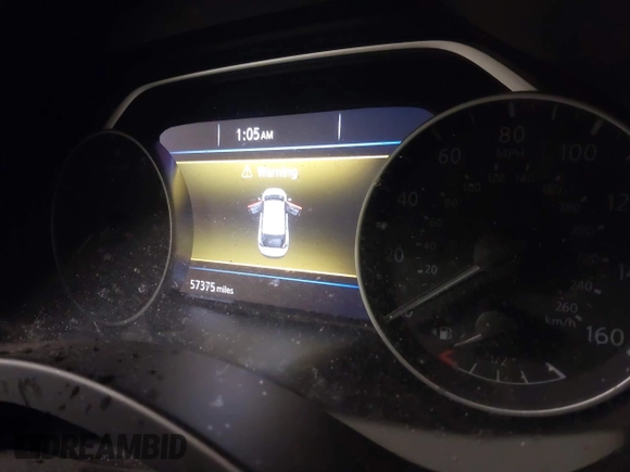 2018 Nissan Murano Platinum with VIN 5N1AZ2MG5JN112709, listed as a IAAI auction lot 41819380 with 57,375 mi miles. Bid and sale history available at carsss.com. Image 7.