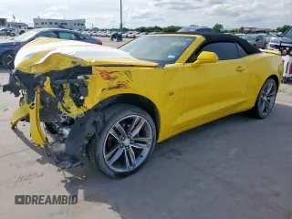 2017 Chevrolet Camaro 1LT z VIN 1G1FB3DS4H0169556, wystawiony jako Copart lot #56359165 z przebiegiem 36 983 mil mil oraz Czysty tytuł • Clean title. Historia ofert i sprzedaży dostępna na DreamBid. Obrazek 1.