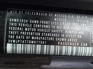 2013 Volkswagen Beetle 2.5L w/Sun/Sound/Nav с VIN 3VWJP7AT7DM677581, выставлен на аукционе IAAI как лот 42429868 с пробегом Не указан миль и . История ставок и продаж доступна на DreamBid. Изображение 9.