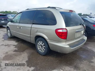 2003 Chrysler Town & Country LXi with VIN 2C4GP54L53R111892, listed as a IAAI auction lot 42069275 with 190,586 mi miles. Bid and sale history available at carsss.com. Image 3.