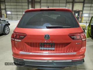 2022 Volkswagen Tiguan SE with VIN 3VV2B7AX6NM039012, listed as a Copart auction lot 55279705 with 54,011 mi miles and Salvage title. Bid and sale history available at DreamBid. Image 6.