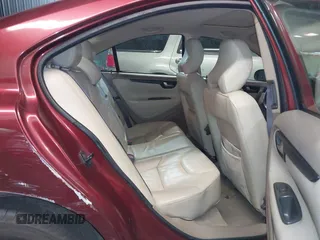 2001 Volvo S60 with VIN YV1RS61R912017817, listed as a IAAI auction lot 41981663 with 44,226 mi miles. Bid and sale history available at carsss.com. Image 8.