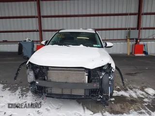 2024 Hyundai Tucson SEL with VIN 5NMJBCDE2RH424685, listed as a IAAI auction lot 41524218 with 10,481 mi miles and . Bid and sale history available at DreamBid. Image 13.