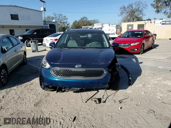 2017 Kia Niro FE with VIN KNDCB3LC3H5055071, listed as a Copart auction lot 85649084 with 0 mi miles and Salvage Title. Bid and sale history available at carsss.com. Image 11.