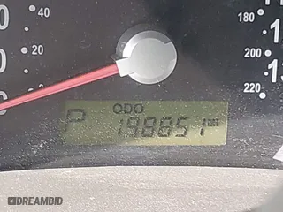 2006 Kia Sedona LX with VIN KNDMB233966090557, listed as a IAAI auction lot 42079046 with 198,851 mi miles. Bid and sale history available at carsss.com. Image 7.