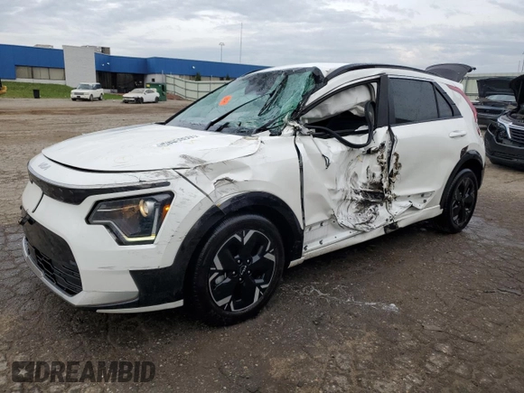 2024 Kia Niro Wind with VIN KNDCR3L17R5122752, listed as a Copart auction lot 54700365 with 11,446 mi miles and Clean Title. Bid and sale history available at DreamBid. Image 1.