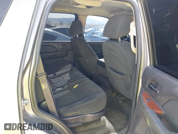 2007 GMC Yukon SLT with VIN 1GKFC13J67J111074, listed as a IAAI auction lot 41459309 with 212,753 mi miles. Bid and sale history available at carsss.com. Image 8.