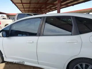 2012 Honda Fit Sport with VIN JHMGE8H55CC000608, listed as a IAAI auction lot 42025275 with 111,621 mi miles. Bid and sale history available at carsss.com. Image 14.