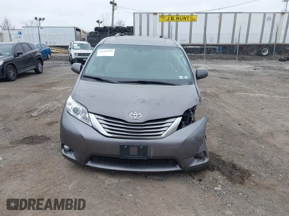 2016 Toyota Sienna XLE with VIN 5TDYK3DCXGS737846, listed as a IAAI auction lot 41782055 with 126,846 mi miles. Bid and sale history available at carsss.com. Image 12.