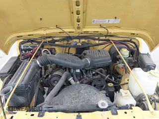 2000 Jeep Wrangler SE with VIN 1J4FA29P5YP705215, listed as a IAAI auction lot 41920532 with 92,927 mi miles and . Bid and sale history available at DreamBid. Image 10.