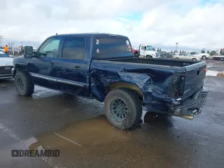 2006 GMC Sierra 1500 SLE1 z VIN 2GTEC13T561238691, wystawiony jako IAAI lot #41579152 z przebiegiem 147 026 mil mil oraz . Historia ofert i sprzedaży dostępna na DreamBid. Obrazek 3.
