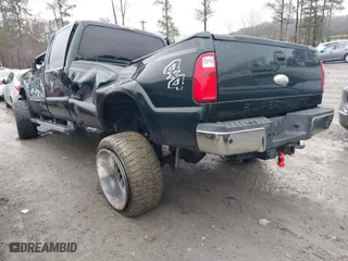 2015 Ford Super Duty F-250 SRW Lariat with VIN 1FT7W2BT9FEA32392, listed as a IAAI auction lot 41420965 with 1 mi miles. Bid and sale history available at carsss.com. Image 3.