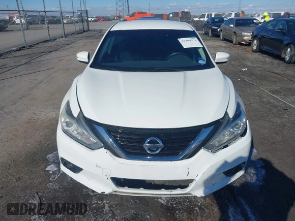 2018 Nissan Altima S with VIN 1N4AL3AP9JC181033, listed as a IAAI auction lot 41400570 with 198,928 mi miles and . Bid and sale history available at carsss.com. Image 12.