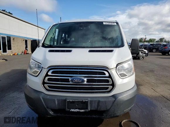 2018 Ford Transit with VIN 1FTYR1ZM1JKA58709, listed as a Copart auction lot 57285645 with 222,673 mi miles and Salvage title. Bid and sale history available at DreamBid. Image 5.