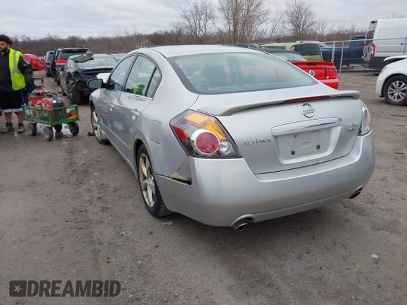 2007 Nissan Altima SL with VIN 1N4BL21E37C170017, listed as a IAAI auction lot 41810640 with 182,269 mi miles and . Bid and sale history available at DreamBid. Image 3.