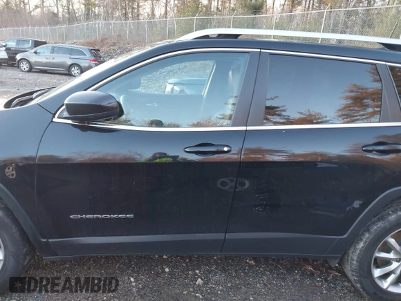 2017 Jeep Cherokee Limited z VIN 1C4PJMDS5HD224478, wystawiony jako IAAI lot #41217585 z przebiegiem 71 786 mil mil oraz . Historia ofert i sprzedaży dostępna na DreamBid. Obrazek 14.