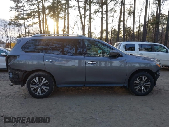 2017 Nissan Pathfinder SV with VIN 5N1DR2MM5HC619196, listed as a IAAI auction lot 41410299 with 105,446 mi miles. Bid and sale history available at carsss.com. Image 14.