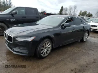 2017 Volvo S90 Momentum with VIN YV1A22MK9H1013478, listed as a Copart auction lot 50636735 with 0 mi miles and Clean Title. Bid and sale history available at carsss.com. Image 1.