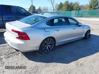 2018 Volvo S90 Momentum with VIN LVY982AKXJP019409, listed as a IAAI auction lot 41462054 with 99,374 mi miles. Bid and sale history available at carsss.com. Image 4.