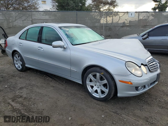 2007 Mercedes-Benz E 350 z VIN WDBUF56X47A983043, wystawiony jako Copart lot #42838625 z przebiegiem 127 591 mil mil oraz Szkoda całkowita • Salvage title. Historia ofert i sprzedaży dostępna na DreamBid. Obrazek 4.
