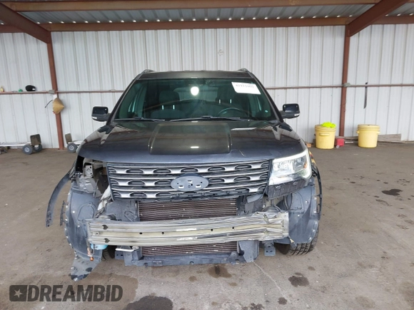 2017 Ford Explorer XLT with VIN 1FM5K7D80HGD04842, listed as a IAAI auction lot 41911091 with 90,680 mi miles and . Bid and sale history available at carsss.com. Image 13.