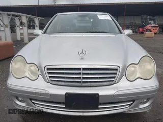 2007 Mercedes-Benz C 280 Luxury with VIN WDBRF92HX7F893720, listed as a IAAI auction lot 41955610 with 156,510 mi miles and . Bid and sale history available at DreamBid. Image 6.