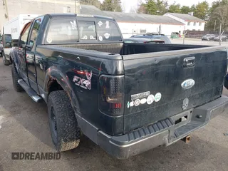 2008 Ford F-150 XLT with VIN 1FTPX14548FA50690, listed as a IAAI auction lot 41883321 with 221,188 mi miles. Bid and sale history available at carsss.com. Image 3.