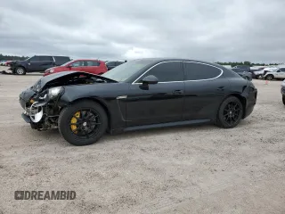 2010 Porsche Panamera S with VIN WP0AB2A71AL061783, listed as a Copart auction lot 70966954 with 94,593 mi miles and Salvage Title. Bid and sale history available at DreamBid. Image 1.