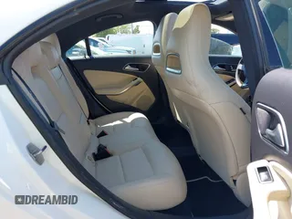 2019 Mercedes-Benz CLA 250 z VIN WDDSJ4EB1KN726095, wystawiony jako IAAI lot #42302491 z przebiegiem 78 338 mil mil oraz . Historia ofert i sprzedaży dostępna na DreamBid. Obrazek 8.