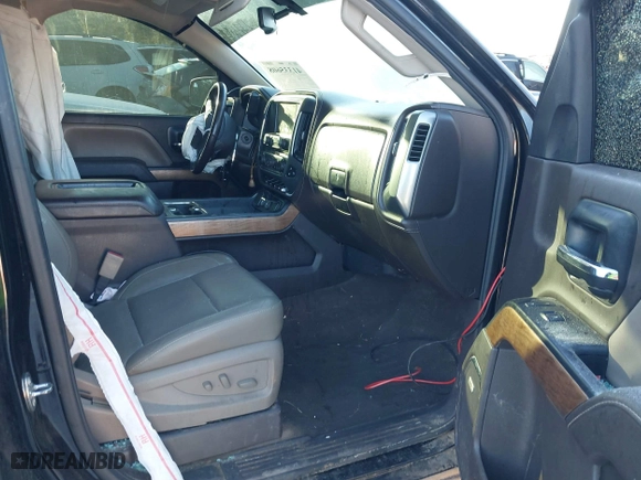 2015 Chevrolet Silverado 1500 LTZ with VIN 3GCUKSEJXFG489780, listed as a IAAI auction lot 41335608 with 140,972 mi miles. Bid and sale history available at carsss.com. Image 5.