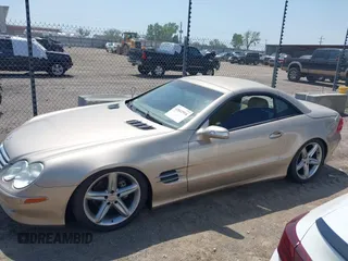 2004 Mercedes-Benz SL 500 z VIN WDBSK75F34F071610, wystawiony jako IAAI lot #42042918 z przebiegiem Nie podano mil oraz . Historia ofert i sprzedaży dostępna na DreamBid. Obrazek 14.