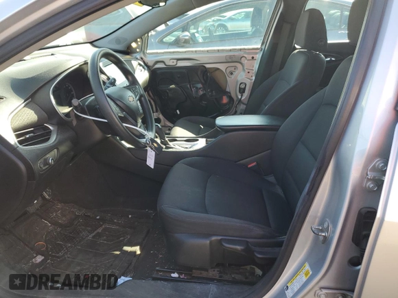 2016 Chevrolet Malibu LS z VIN 1G1ZB5ST4GF240593, wystawiony jako Copart lot #50190275 z przebiegiem 114 585 mil mil oraz Szkody całkowita. Historia ofert i sprzedaży dostępna na DreamBid. Obrazek 7.