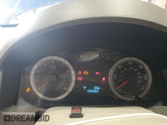 2008 Ford Escape XLS z VIN 1FMCU92Z78KB78176, wystawiony jako Copart lot #54753515 z przebiegiem 126 963 mil mil oraz Czysty tytuł • Clean title. Historia ofert i sprzedaży dostępna na DreamBid. Obrazek 9.