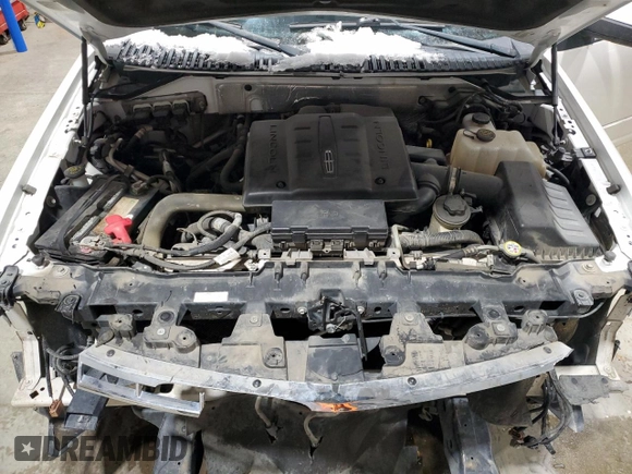2011 Lincoln Navigator with VIN 5LMJJ2J5XBEJ04114, listed as a Copart auction lot 87755705 with 104,610 mi miles and Salvage title. Bid and sale history available at DreamBid. Image 12.