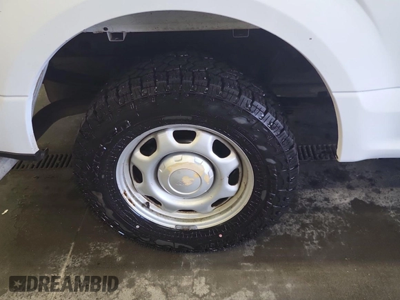 2016 Ford F-150 XLT with VIN 1FTFX1EF2GKD19438, listed as a IAAI auction lot 42610430 with 165,618 mi miles and . Bid and sale history available at DreamBid. Image 51.