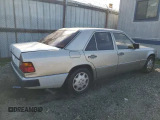 1993 Mercedes-Benz 400 with VIN WDBEA34E2PB941652, listed as a Copart auction lot 50035065 with 162,925 mi miles and Salvage Title. Bid and sale history available at carsss.com. Image 3.