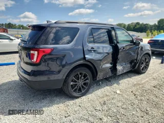 2017 Ford Explorer XLT with VIN 1FM5K7D89HGE10223, listed as a Copart auction lot 62534275 with 144,394 mi miles and Salvage title. Bid and sale history available at DreamBid. Image 3.