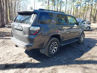 2019 Toyota 4Runner SR5 с VIN JTEBU5JR7K5661632, выставлен на аукционе IAAI как лот 41634341 с пробегом 65 485 миль миль и . История ставок и продаж доступна на DreamBid. Изображение 4.