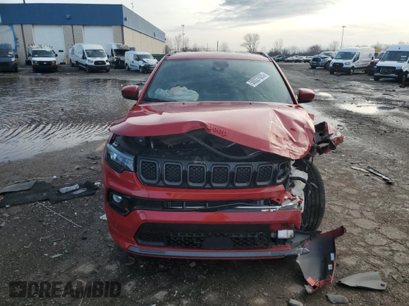 2023 Jeep Compass (RED) Edition z VIN 3C4NJDCN2PT559502, wystawiony jako Copart lot #50027625 z przebiegiem 16 761 mil mil oraz Szkoda całkowita • Salvage title. Historia ofert i sprzedaży dostępna na DreamBid. Obrazek 5.