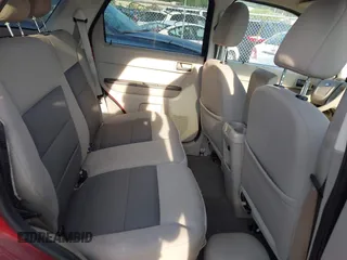 2008 Ford Escape XLT with VIN 1FMCU93198KB91844, listed as a IAAI auction lot 42493079 with Not provided miles and . Bid and sale history available at DreamBid. Image 8.