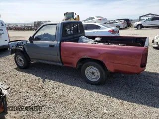 1993 Toyota Pickup z VIN 4TARN81A8PZ090398, wystawiony jako Copart lot #50452745 z przebiegiem Nie podano mil oraz Szkoda całkowita • Salvage title. Historia ofert i sprzedaży dostępna na DreamBid. Obrazek 2.