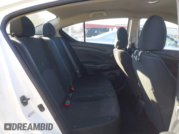 2017 Nissan Versa S Plus z VIN 3N1CN7AP6HL898849, wystawiony jako IAAI lot #41501925 z przebiegiem 132 440 mil mil oraz . Historia ofert i sprzedaży dostępna na DreamBid. Obrazek 8.
