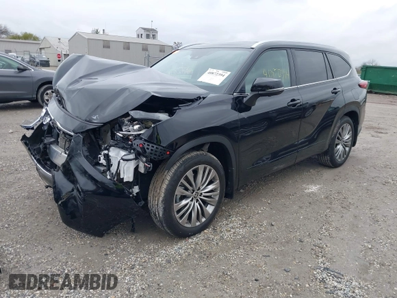 2023 Toyota Highlander L with VIN 5TDKDRAH5PS041799, listed as a IAAI auction lot 40872394 with 18,641 mi miles and . Bid and sale history available at DreamBid. Image 18.