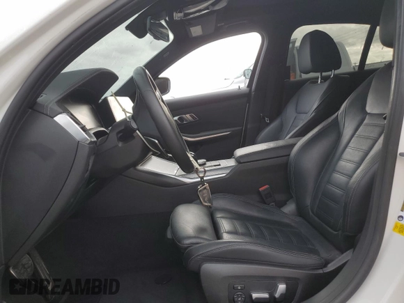 2020 BMW 3 Series M340i with VIN 3MW5U7J05L8B26525, listed as a Copart auction lot 84528894 with 26,380 mi miles and Salvage Title. Bid and sale history available at carsss.com. Image 7.