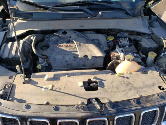 2018 Jeep Compass Sport with VIN 3C4NJDAB4JT179142, listed as a Copart auction lot 84471154 with 139,435 mi miles and Salvage Title. Bid and sale history available at carsss.com. Image 14.