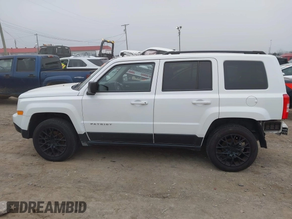 2017 Jeep Patriot High Altitude with VIN 1C4NJRFB9HD174167, listed as a IAAI auction lot 41502784 with 149,637 mi miles. Bid and sale history available at carsss.com. Image 14.