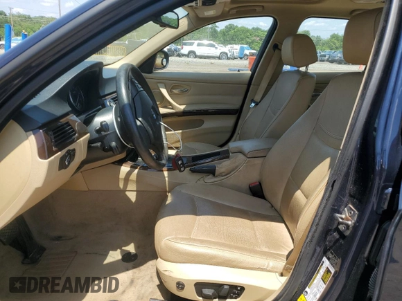 2009 BMW 3 Series 328i xDrive with VIN WBAPK53589A643505, listed as a Copart auction lot 61724135 with 116,693 mi miles and Salvage title. Bid and sale history available at DreamBid. Image 7.