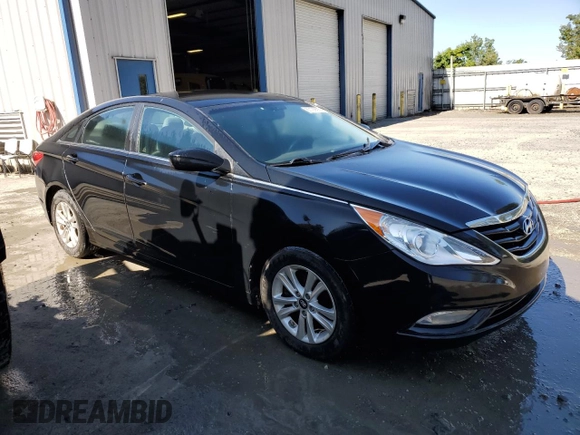 2013 Hyundai Sonata GLS z VIN 5NPEB4AC7DH655359, wystawiony jako Copart lot #60199635 z przebiegiem 142 417 mil mil oraz Czysty tytuł • Clean title. Historia ofert i sprzedaży dostępna na DreamBid. Obrazek 4.