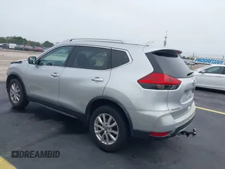2017 Nissan Rogue SV с VIN KNMAT2MV9HP552905, выставлен на аукционе IAAI как лот 42428554 с пробегом 164 160 миль миль и . История ставок и продаж доступна на DreamBid. Изображение 3.